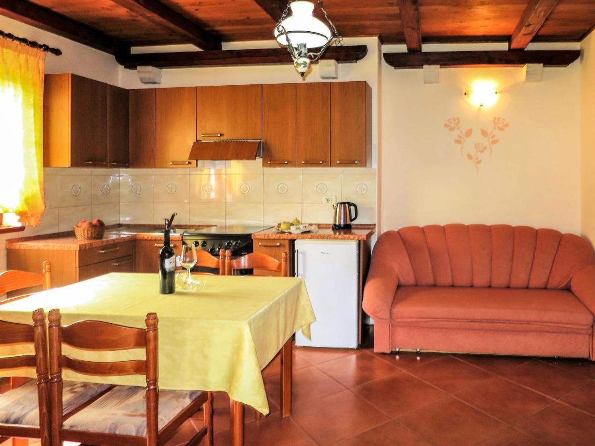 Apartment Ivan & Tina - Roj456 By Interhome Канфанар Екстер'єр фото